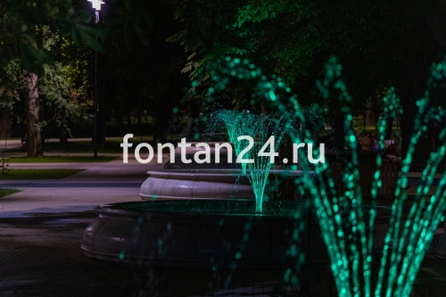 Комплекс из пяти фонтанов "Песочные часы"