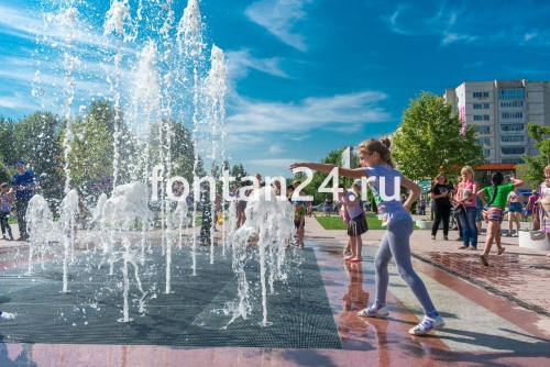 Фонтан на площади